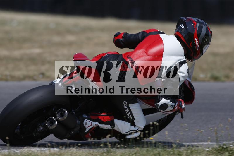 /Archiv-2023/32 08.06.2023 TZ Motorsport ADR/Gruppe rot/backside